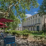 Place de la canourgue - Premiere conciergerie